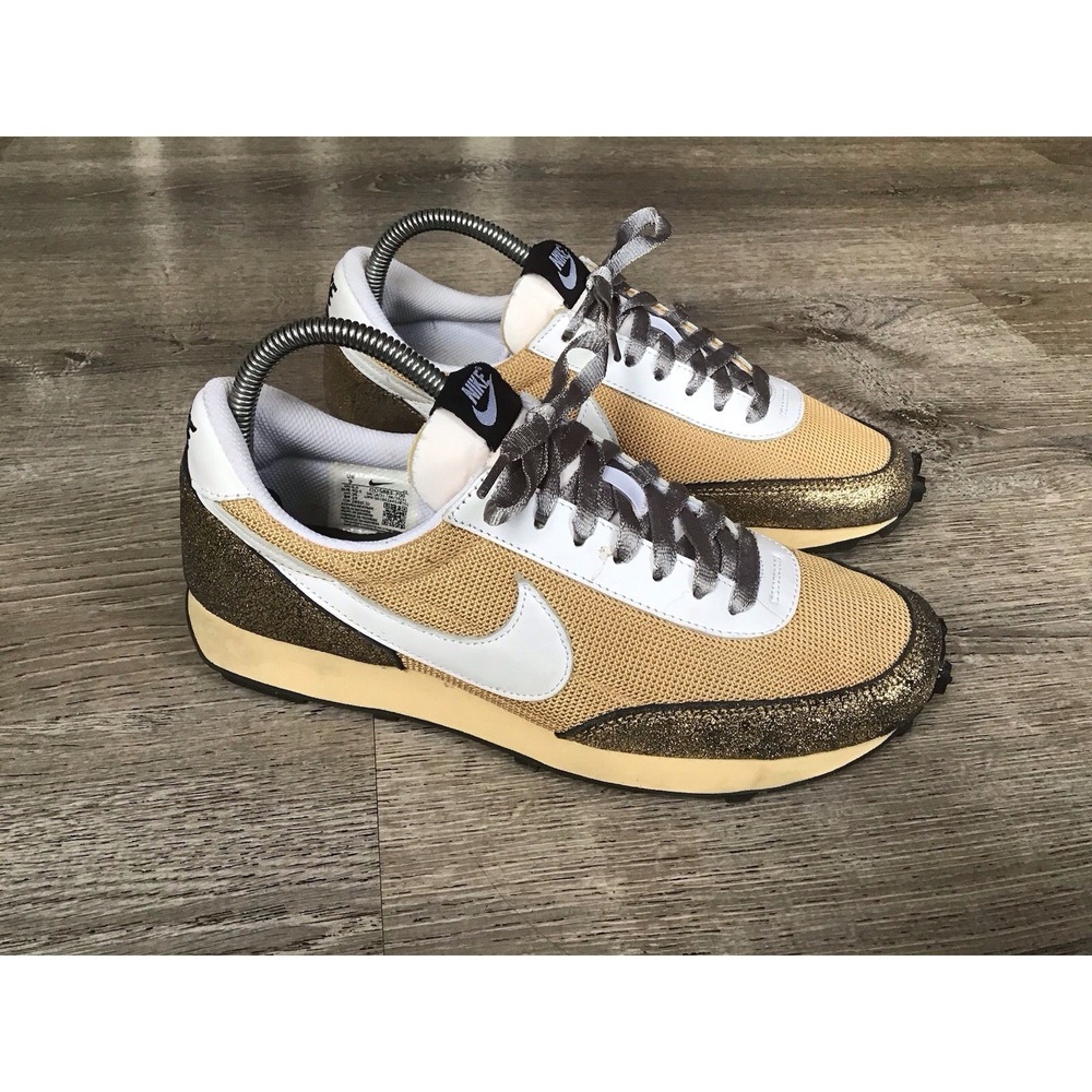 Nike Womens Size 9 Daybreak Golden Gals Twine White Waffle Shoes Sneakers DO5883